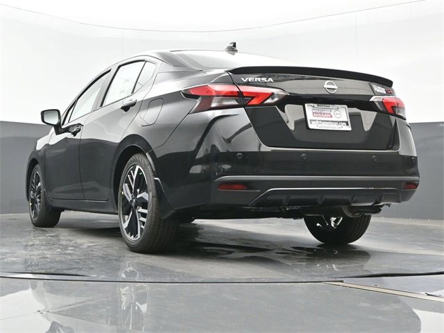 New 2025 Nissan Versa SR w/ Trunk Package image 22