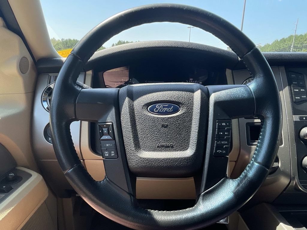 Used 2015 Ford Expedition XLT RWD image 20