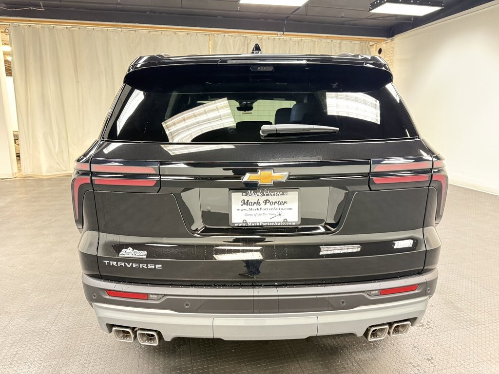 New 2026 Chevrolet Traverse LT image 4
