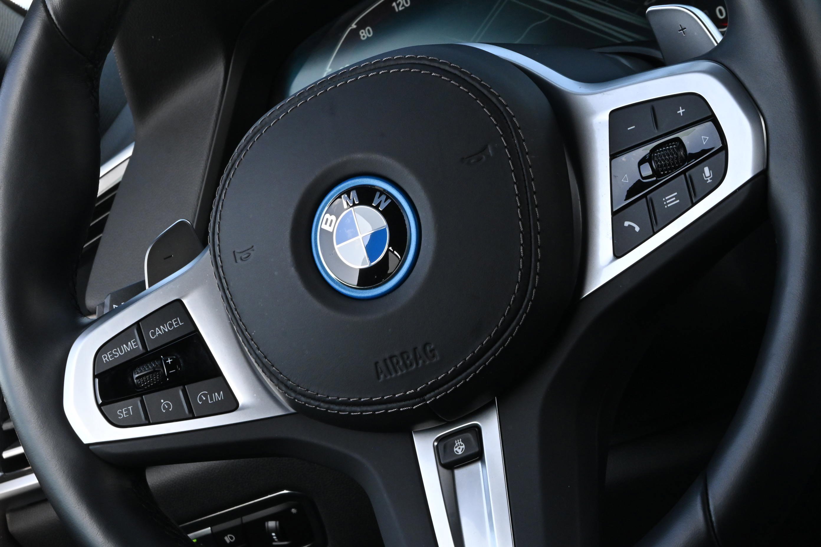 Certified 2023 BMW X5 xDrive45e w/ Executive Package image 25