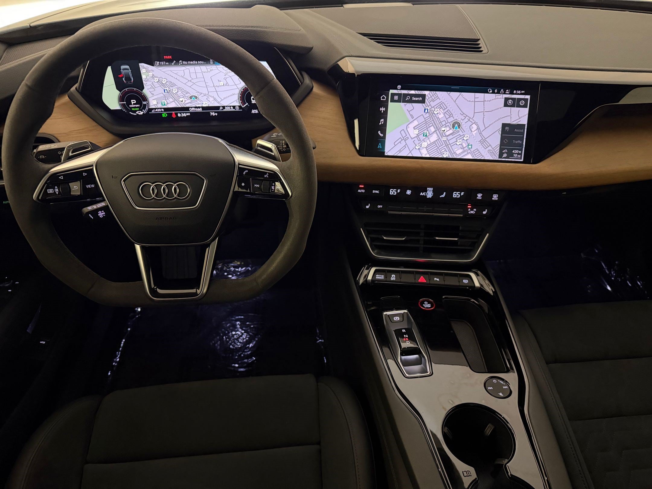 Used 2023 Audi e-tron GT Premium Plus AWD/4WD image 29