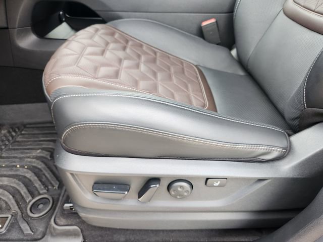 Used 2025 Nissan Armada Platinum Reserve RWD image 26