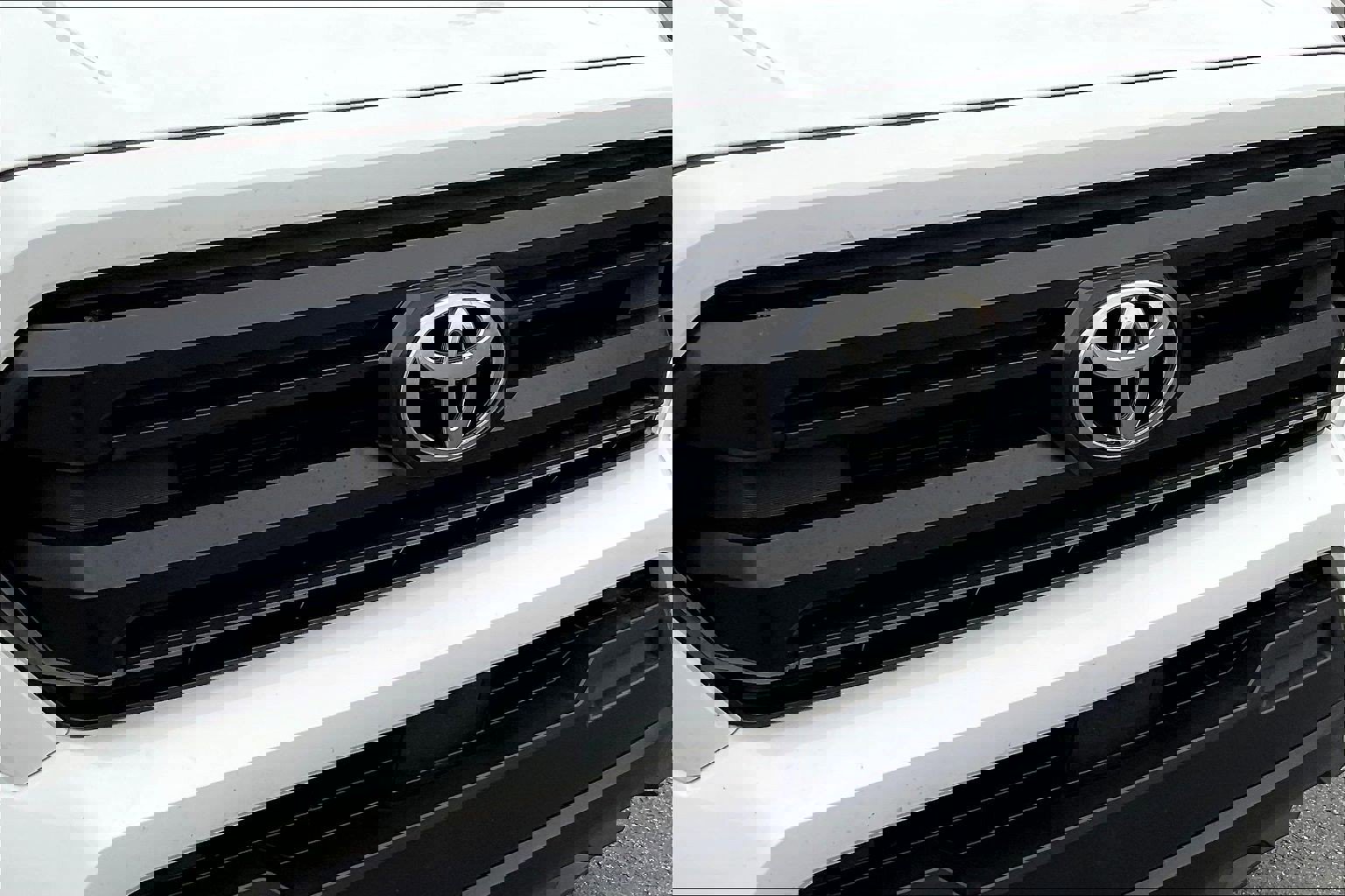 Used 2024 Toyota Tacoma SR image 30