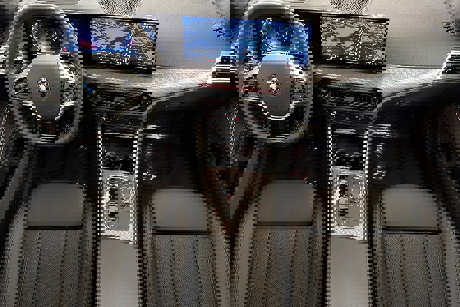 Used 2025 BMW 330i Sedan w/ Premium Package image 3