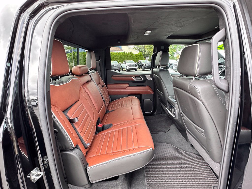 Used 2024 GMC Sierra 1500 Denali Ultimate AWD/4WD image 17