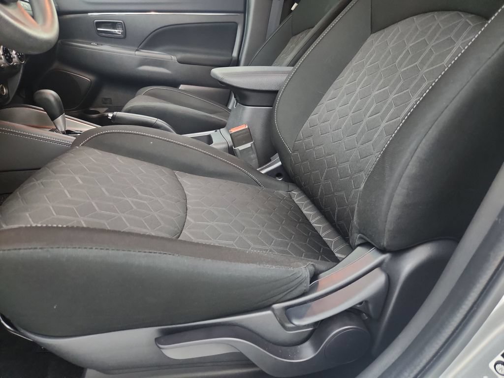 Used 2025 Mitsubishi Outlander Sport ES AWD/4WD image 5