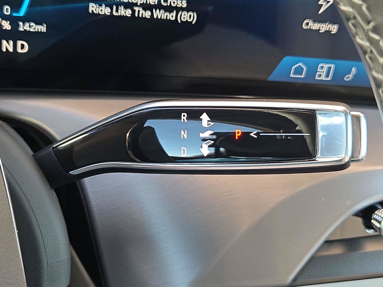 Certified 2026 Cadillac Vistiq Luxury AWD/4WD image 24