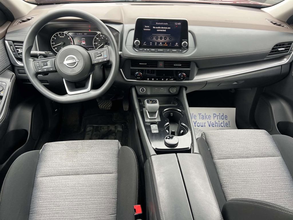 Used 2023 Nissan Rogue SV image 14