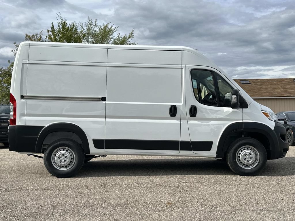 New 2026 RAM ProMaster 1500 w/ Convenience Group FWD image 2
