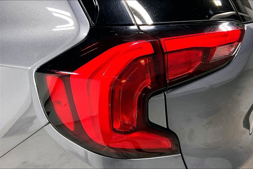 Used 2021 GMC Terrain SLT image 38