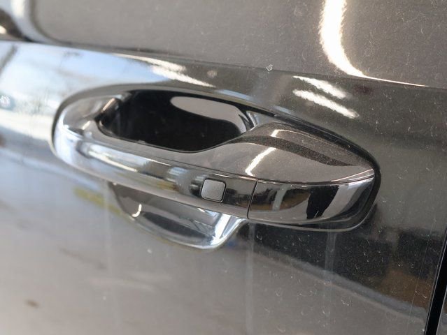 New 2025 Kia Sorento S w/ Panoramic Sunroof Package FWD image 17