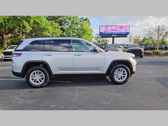 New 2025 Jeep Grand Cherokee Laredo X image 34