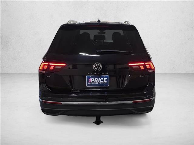 Used 2024 Volkswagen Tiguan SE w/ Panoramic Sunroof Package AWD/4WD image 6