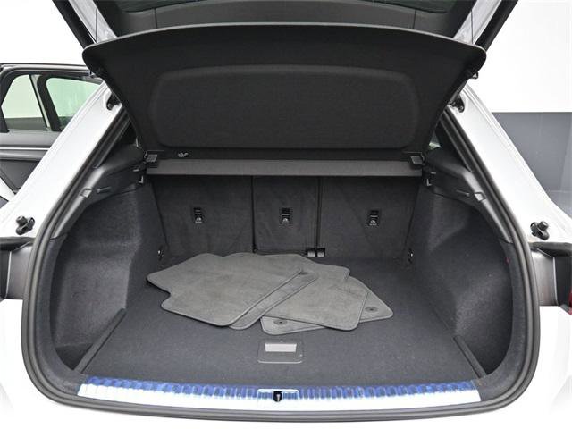 Certified 2025 Audi Q3 2.0T Premium Plus w/ Premium Plus Package image 33