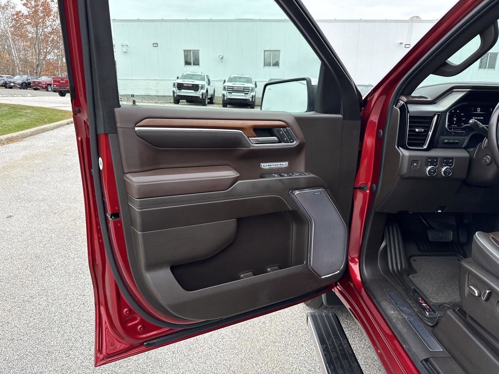 Used 2023 GMC Sierra 1500 Denali w/ Technology Package image 11