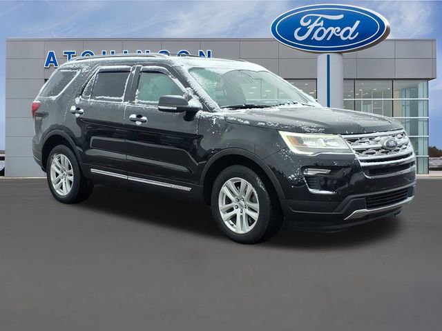 Used 2018 Ford Explorer XLT w/ Equipment Group 202A image 3
