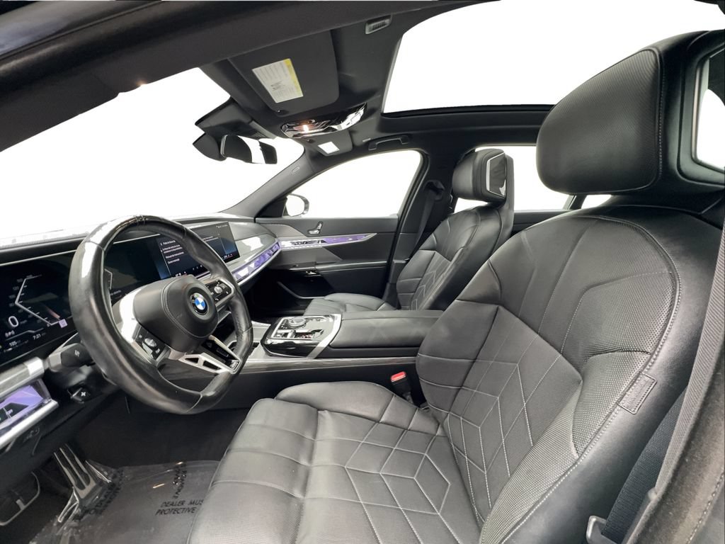 Used 2024 BMW 740i RWD image 21