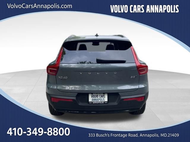 Certified 2023 Volvo XC40 B5 Plus w/ Climate Package AWD/4WD image 7