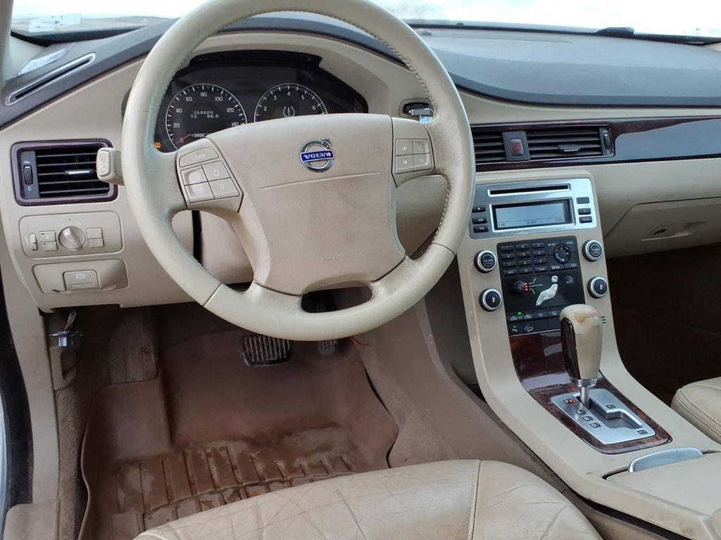 Used 2008 Volvo XC70 3.2 image 21