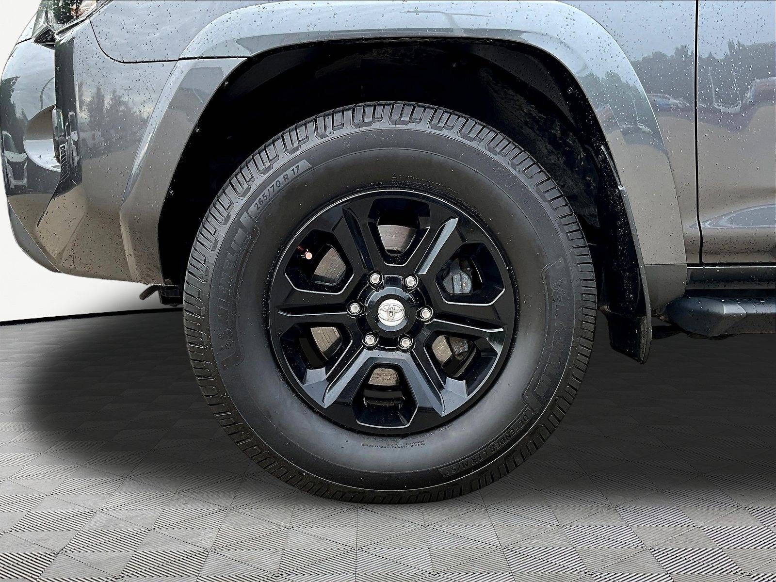 Used 2022 Toyota 4Runner SR5 Premium w/ Moonroof Package AWD/4WD image 35