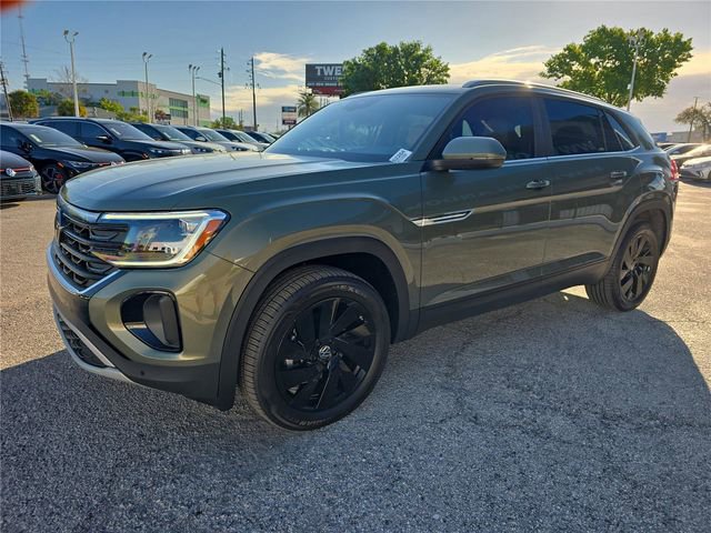 New 2026 Volkswagen Atlas Cross Sport SE image 8