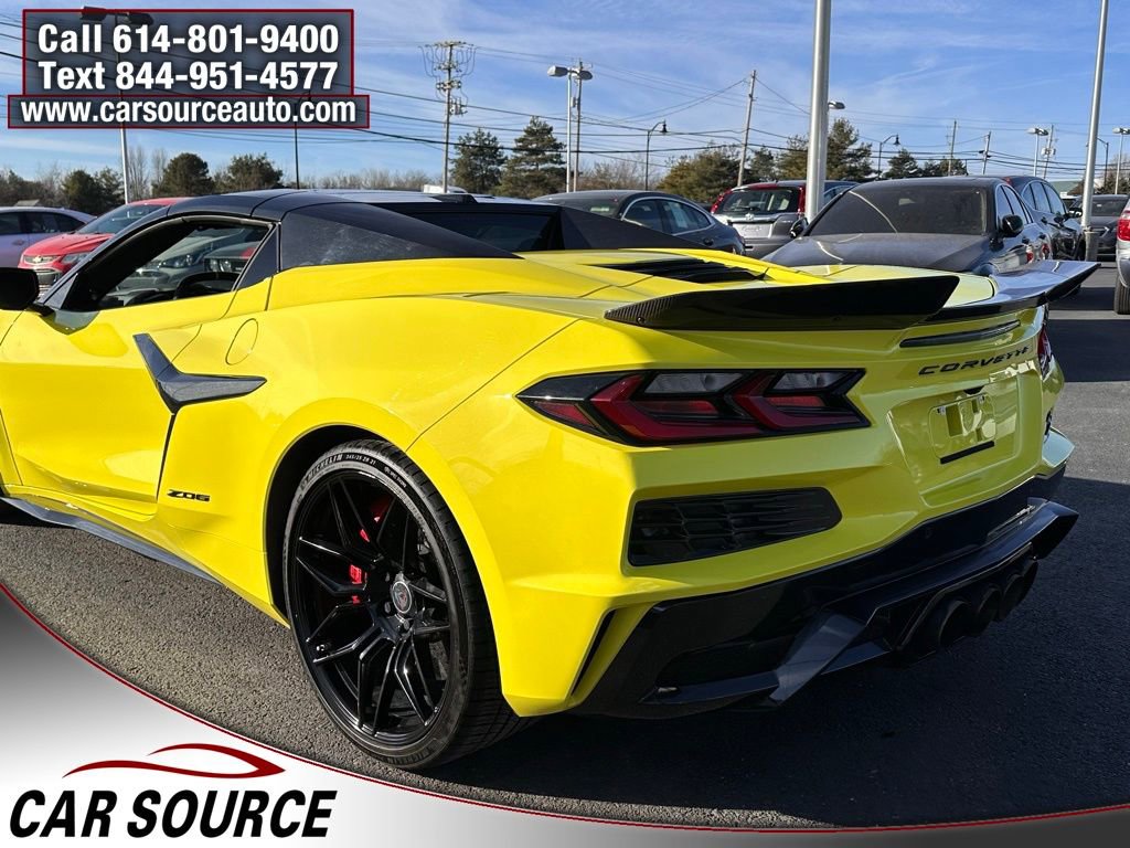 Used 2023 Chevrolet Corvette Z06 w/ Stealth Interior Trim Package image 5