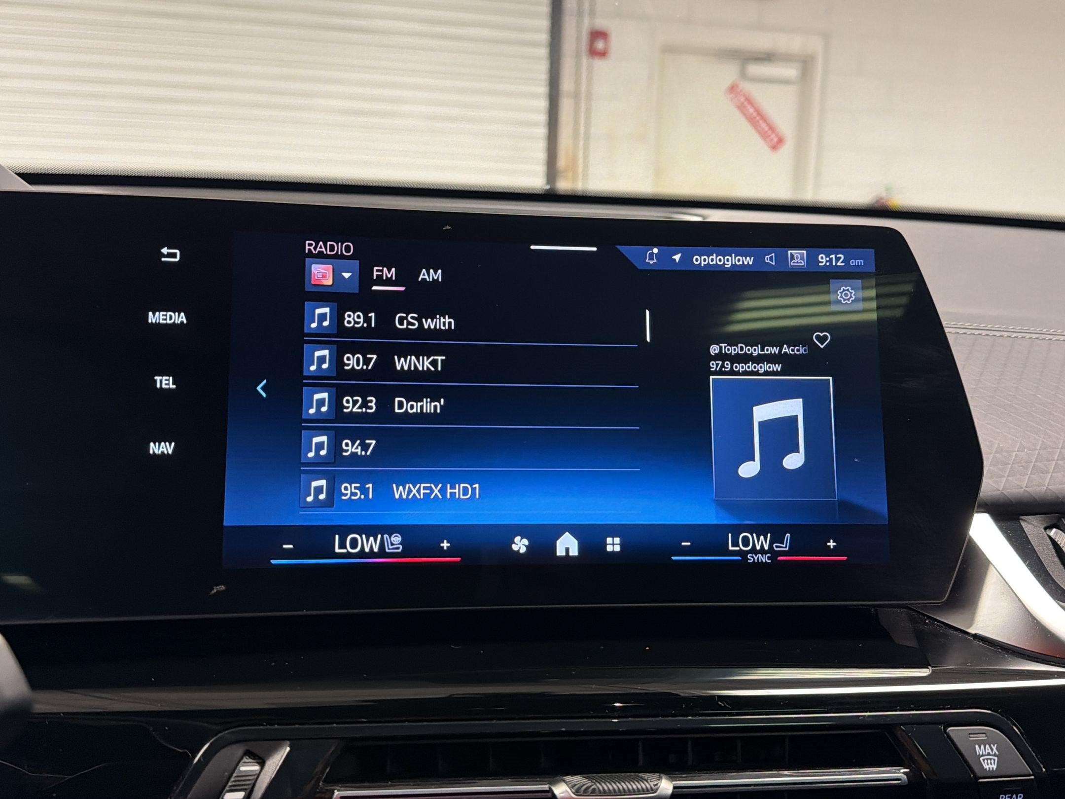 Certified 2025 BMW X2 xDrive28i AWD/4WD image 25