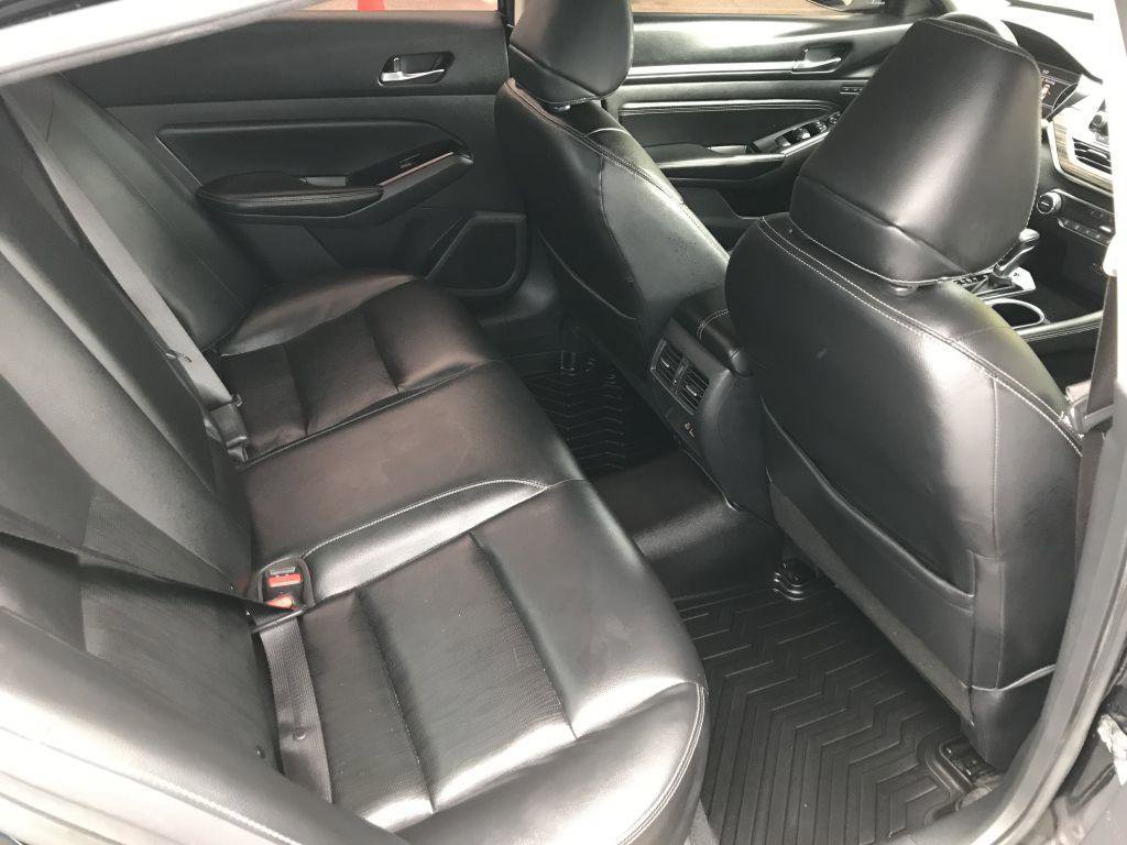 Used 2020 Nissan Altima 2.0 Platinum image 9