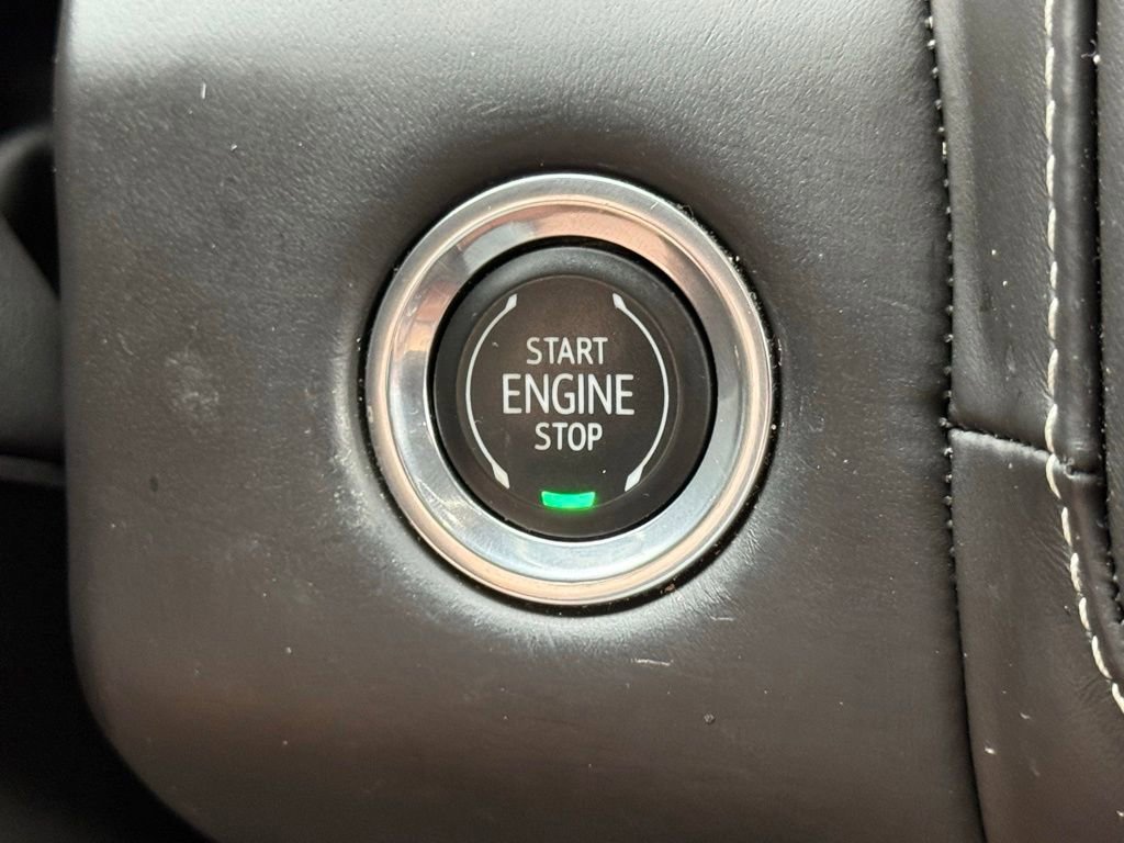 Used 2023 GMC Yukon Denali Ultimate w/ LPO, Floor Liner Package AWD/4WD image 40