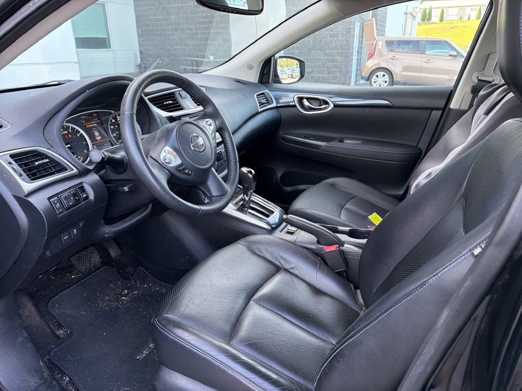 Used 2019 Nissan Sentra SR w/ Premium Package (SR) FWD image 10