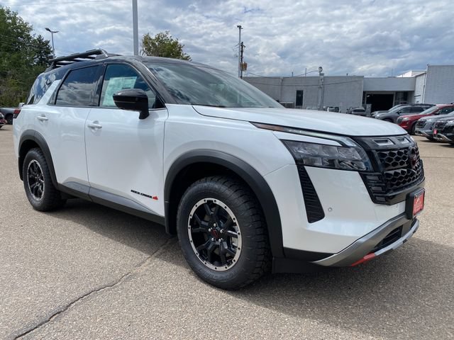 New 2026 Nissan Pathfinder Rock Creek w/ Rock Creek Premium Package AWD/4WD image 7