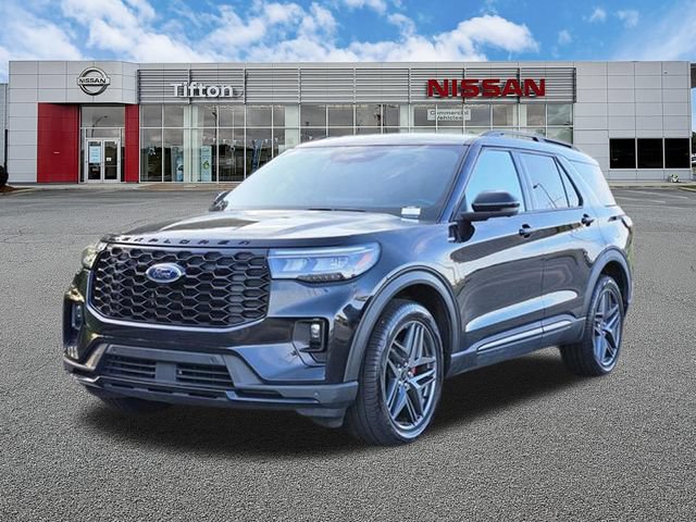 Used 2025 Ford Explorer ST-Line w/ ST-Line Street Pack AWD/4WD image 8