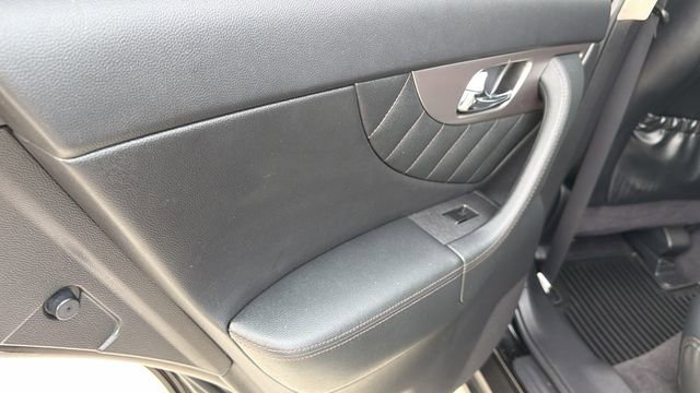 Used 2015 INFINITI QX70 AWD w/ Premium Package image 28