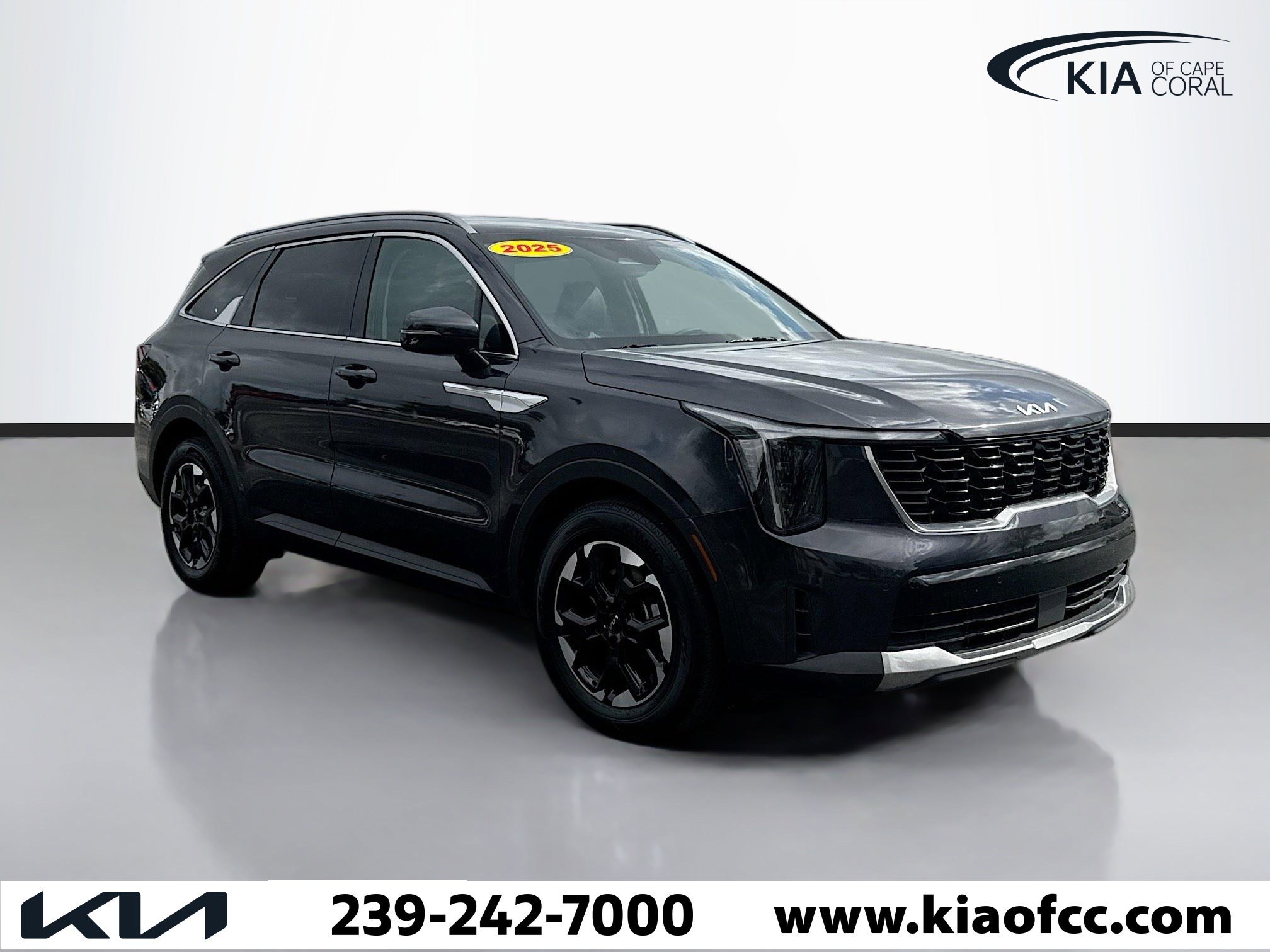 Certified 2025 Kia Sorento S image 7