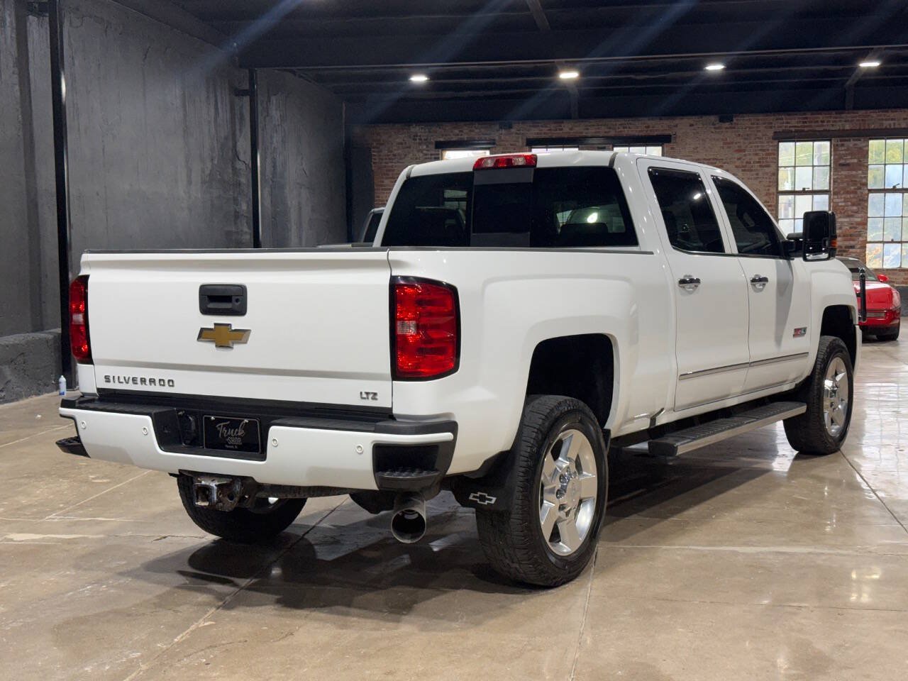 Used 2016 Chevrolet Silverado 2500 LTZ w/ Duramax Plus Package AWD/4WD image 8