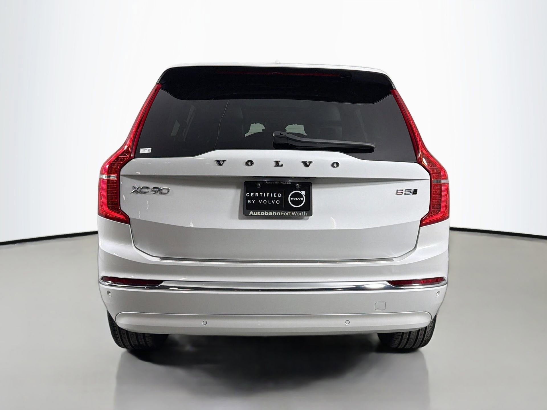 Certified 2024 Volvo XC90 B5 Plus w/ Protection Package Premier AWD/4WD image 7