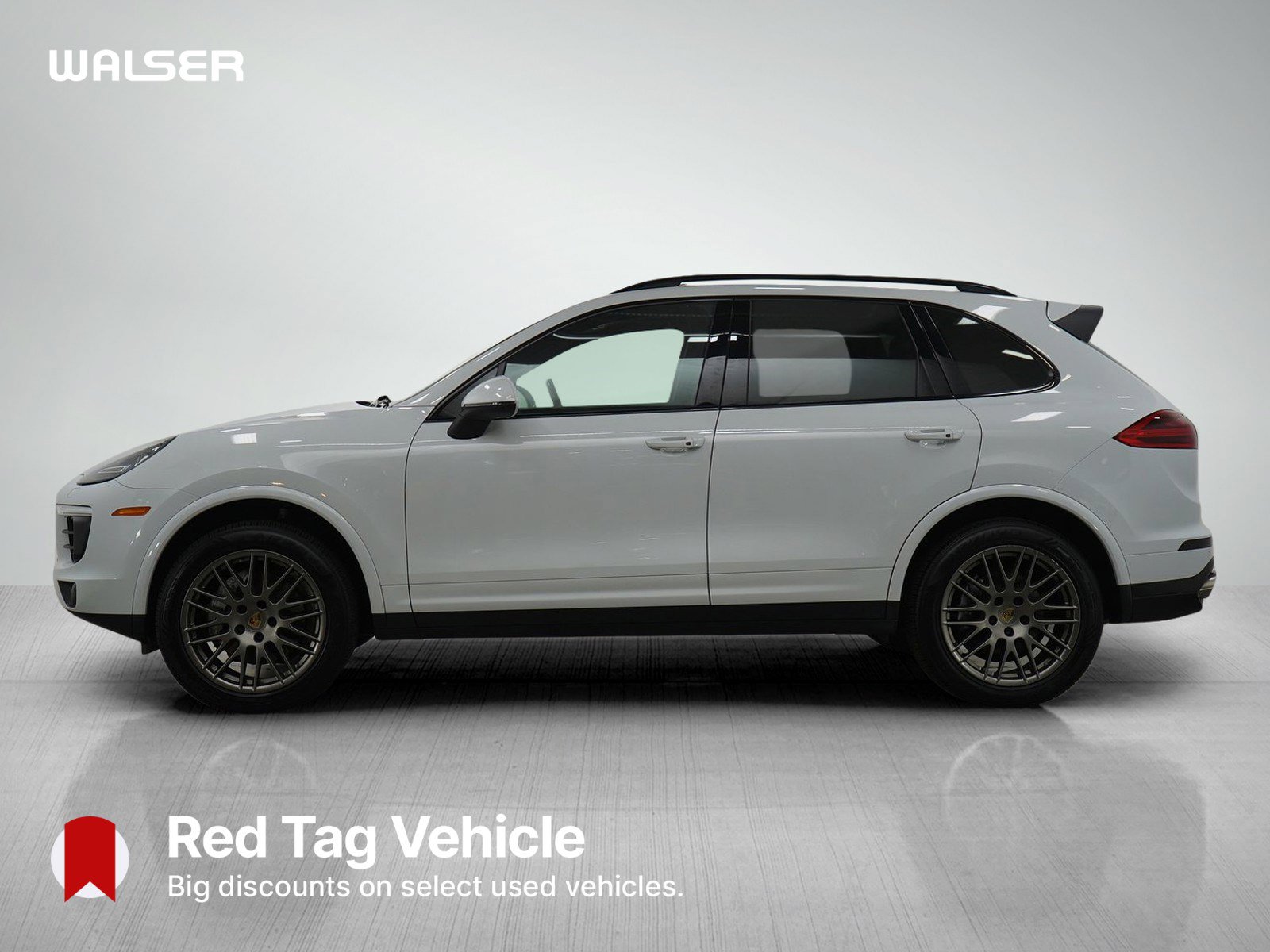 Used 2017 Porsche Cayenne Platinum Edition image 2