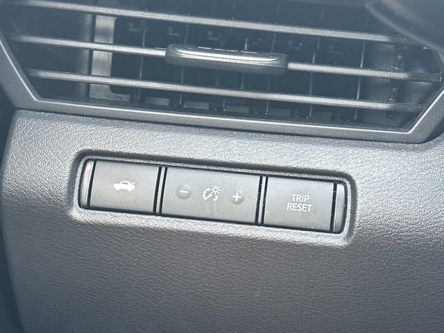 Used 2024 Nissan Altima 2.5 SV FWD image 18