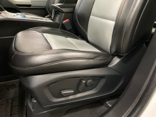 Certified 2023 Ford Explorer XLT w/ Equipment Group 202A AWD/4WD image 17