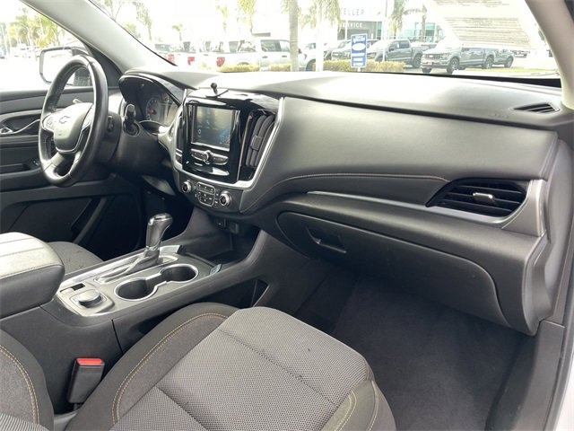 Used 2019 Chevrolet Traverse LT w/ LPO, Blackout Package image 28