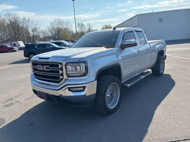 Used 2017 GMC Sierra 1500 SLE w/ SLE Value Package image 3