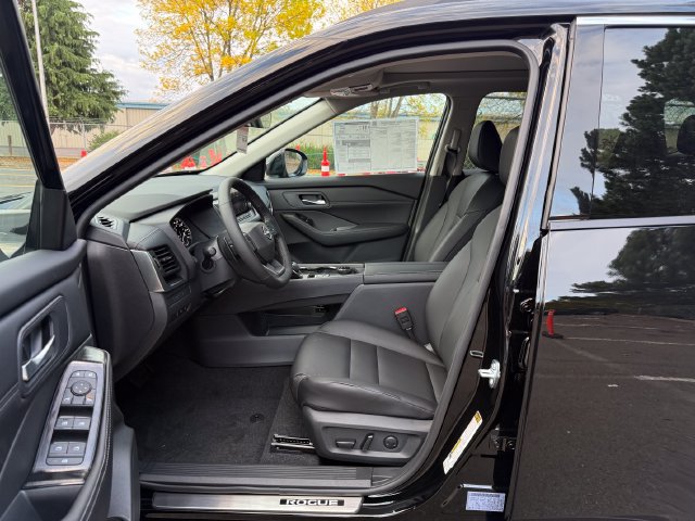 New 2026 Nissan Rogue Dark Armor AWD/4WD image 14