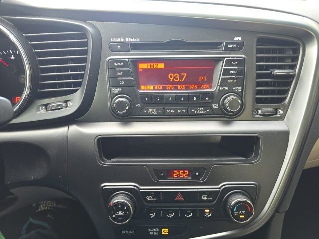 Used 2013 Kia Optima LX image 16