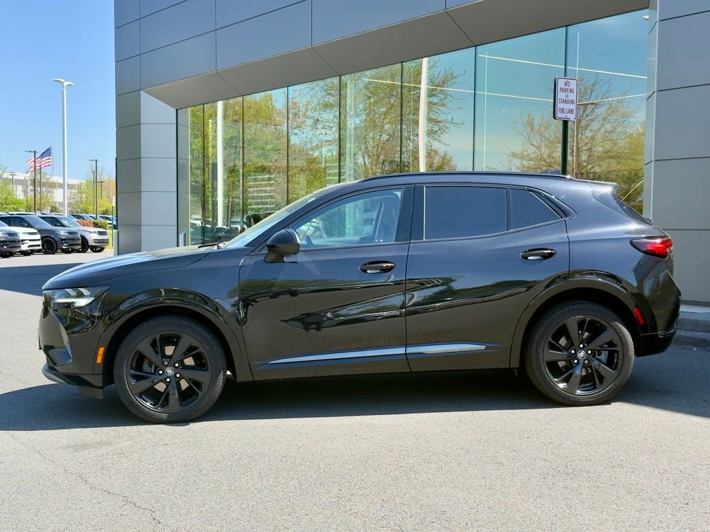 Used 2023 Buick Envision Essence w/ Sport Touring Package image 4