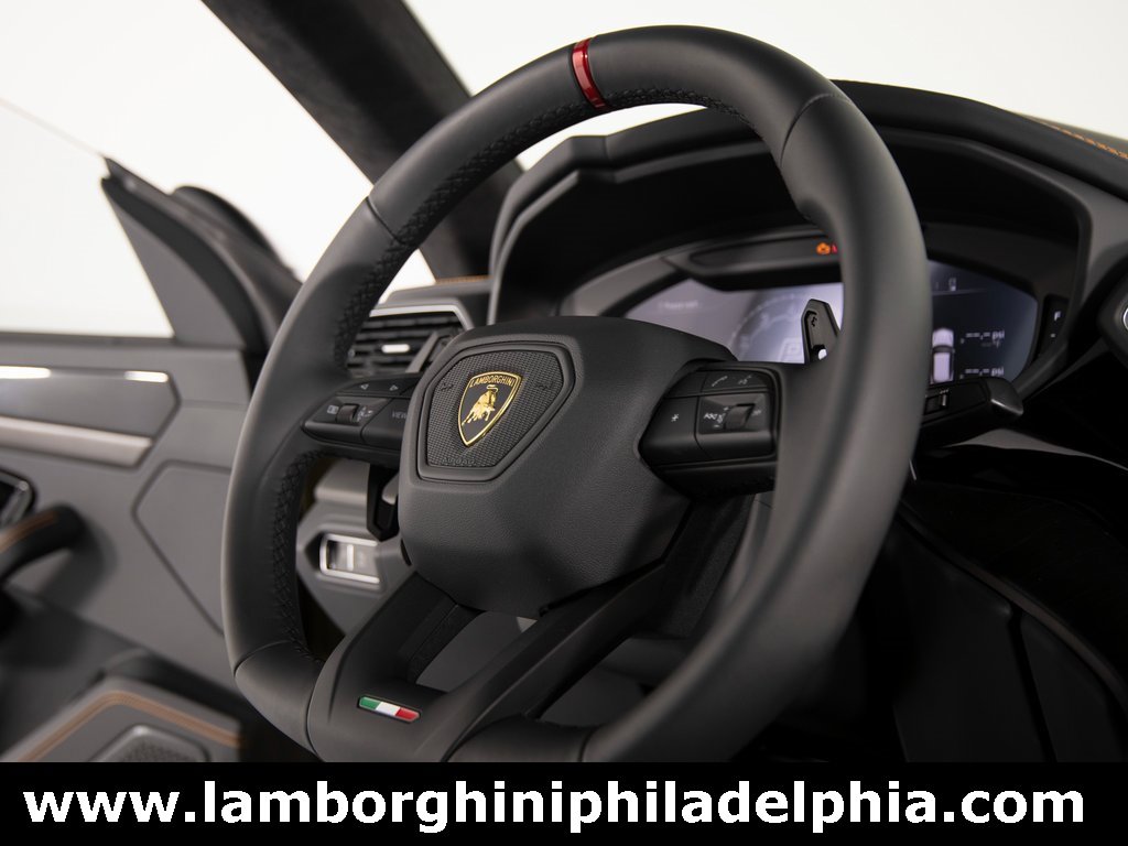 Used 2024 Lamborghini Urus S image 36