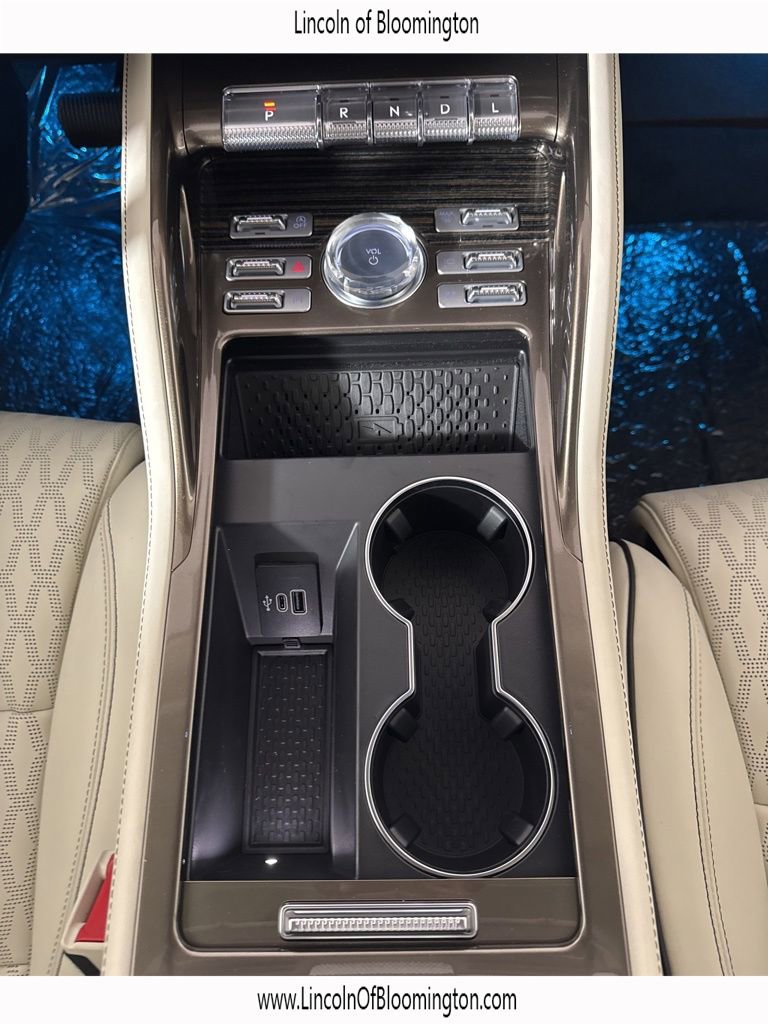 New 2026 Lincoln Nautilus Black Label w/ Jet Appearance Package image 43