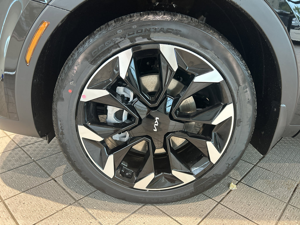 Used 2025 Kia Sorento EX w/ Panoramic Sunroof Package image 9