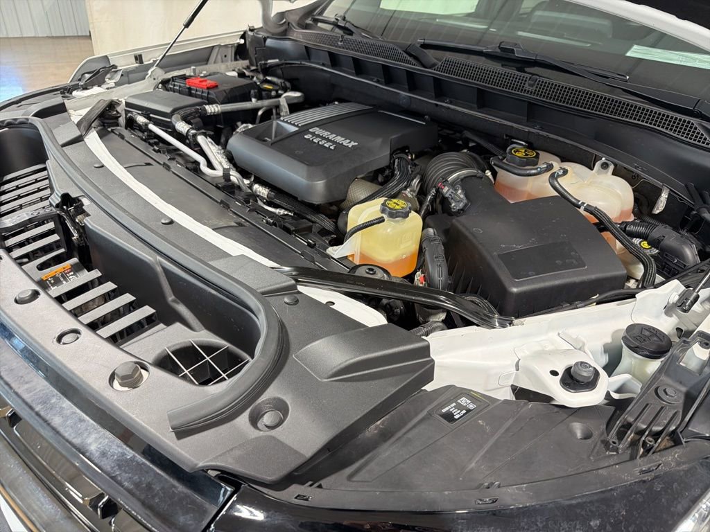 Certified 2022 Chevrolet Suburban RST w/ Luxury Package AWD/4WD image 41