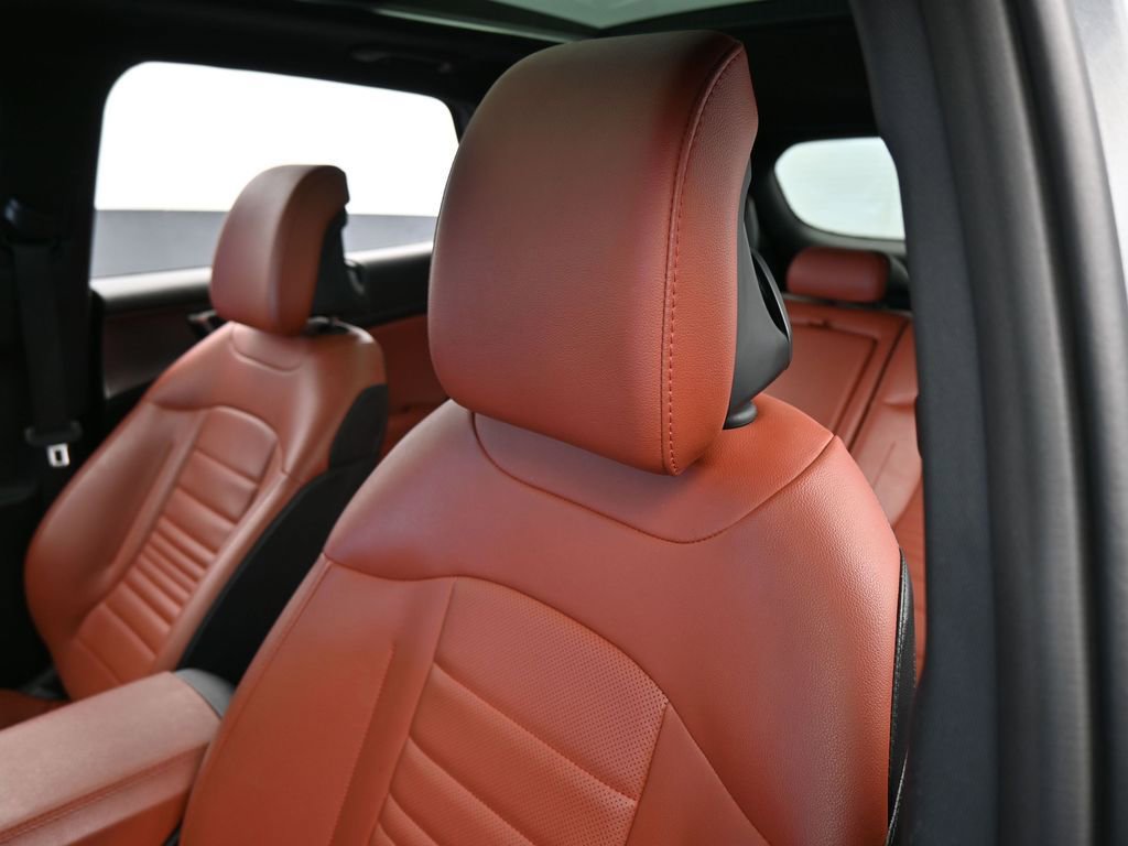 Used 2024 Kia Sportage SX image 17