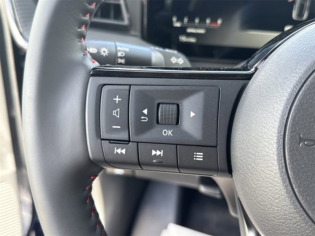 New 2026 Nissan Kicks SR image 32